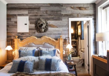  Reclaimed wood 