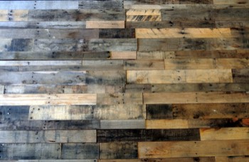  Reclaimed wood 