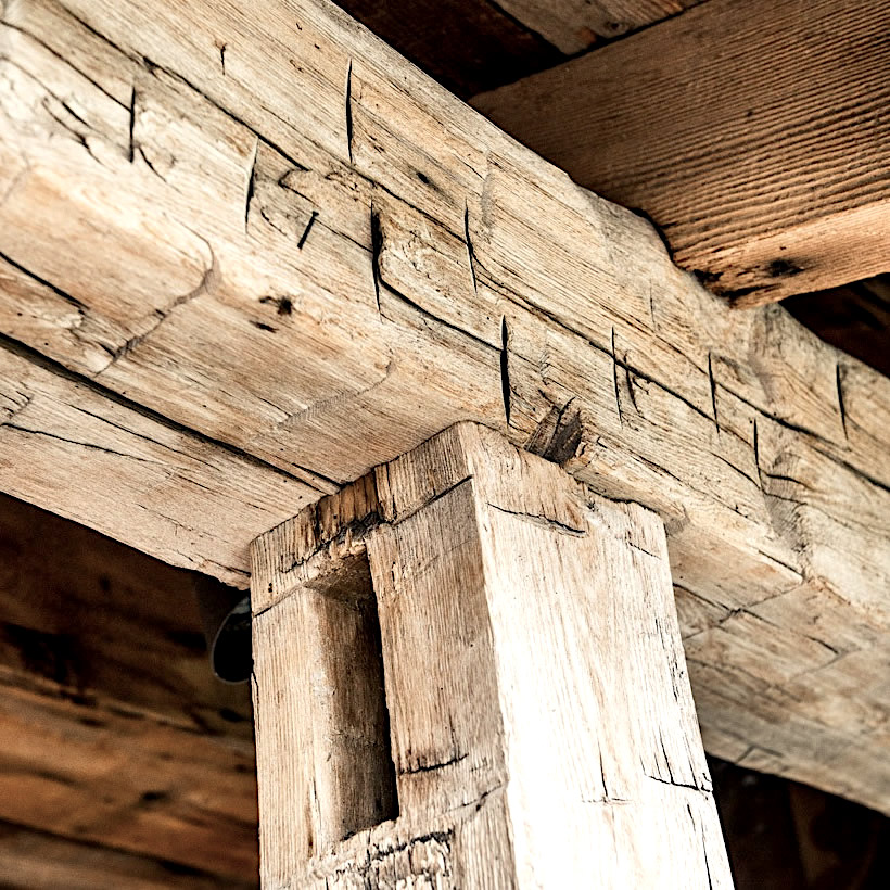  Reclaimed beams 